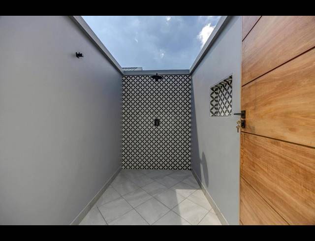 1 BEDROOM PROPERTY TO RENT IN CHARTWELL A.H.